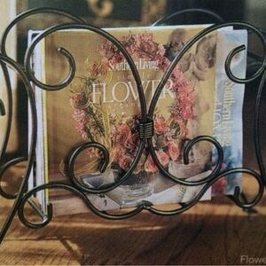 NEW Southern Living at Home St. Charles Magazine Rack #40369